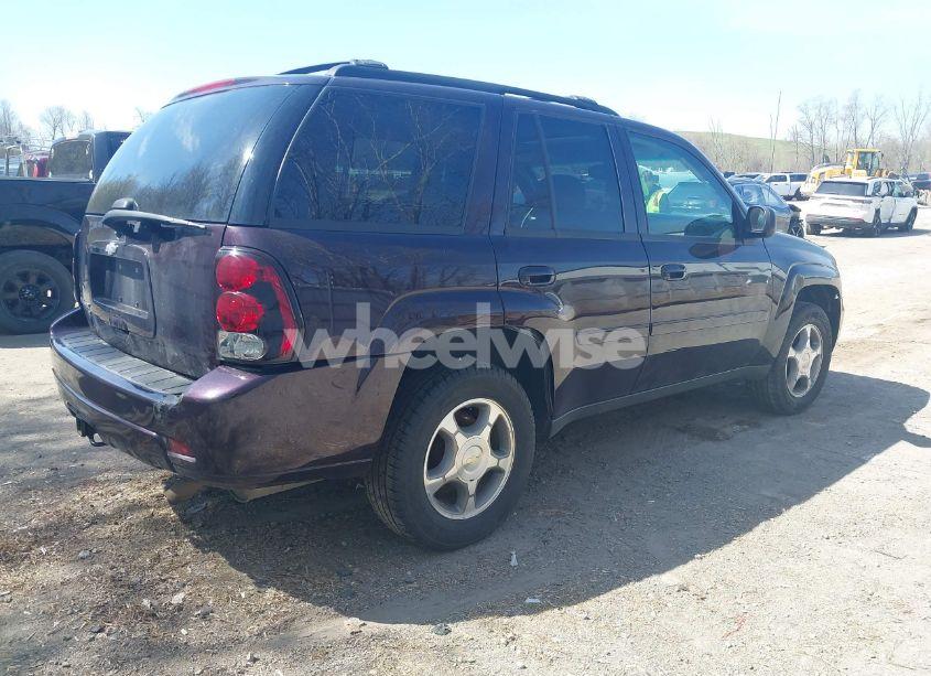 Photo 4 of 2009 Chevrolet Trailblazer LT (VIN 1GNDT33S092101667)