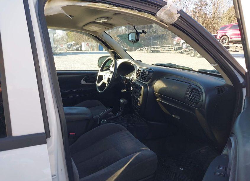 Photo 5 of 2009 Chevrolet Trailblazer LT (VIN 1GNDT33S692119882)