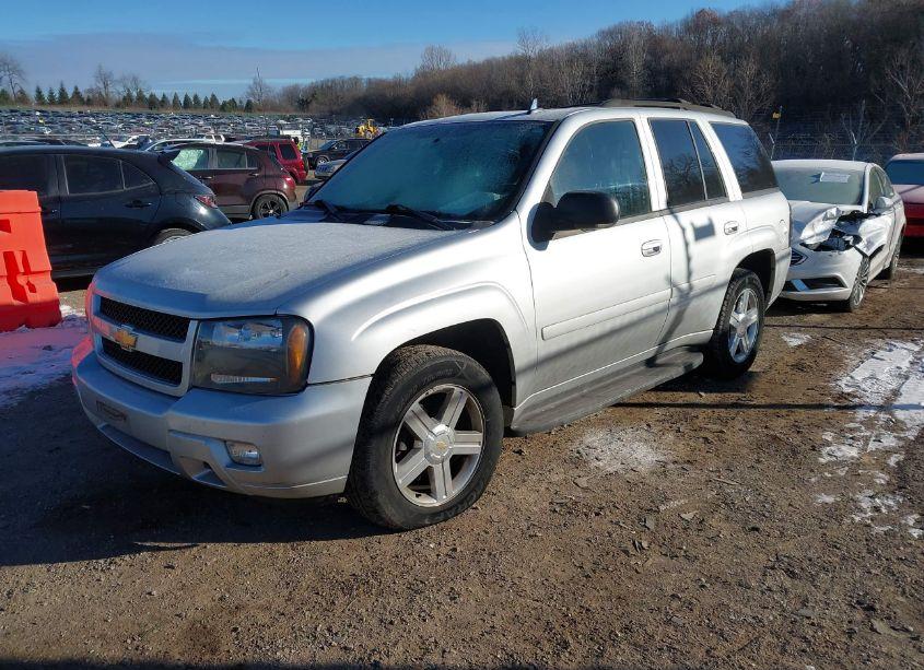 Photo 2 of 2009 Chevrolet Trailblazer LT (VIN 1GNDT33SX92105225)