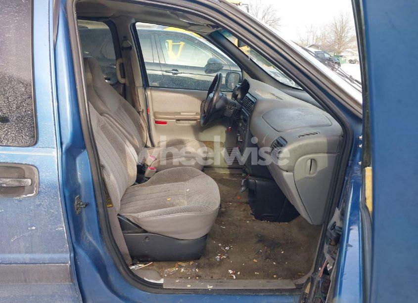 Photo 5 of 2000 Chevrolet Venture PLUS (VIN 1GNDU03E5YD192959)