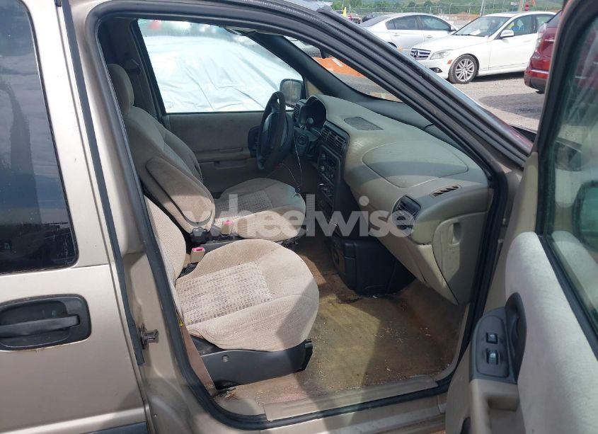 Photo 5 of 2000 Chevrolet Venture LS (VIN 1GNDU03E9YD353751)