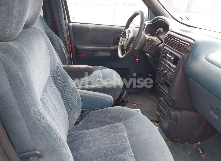 Photo 5 of 1997 Chevrolet Venture (VIN 1GNDU06E1VD238231)