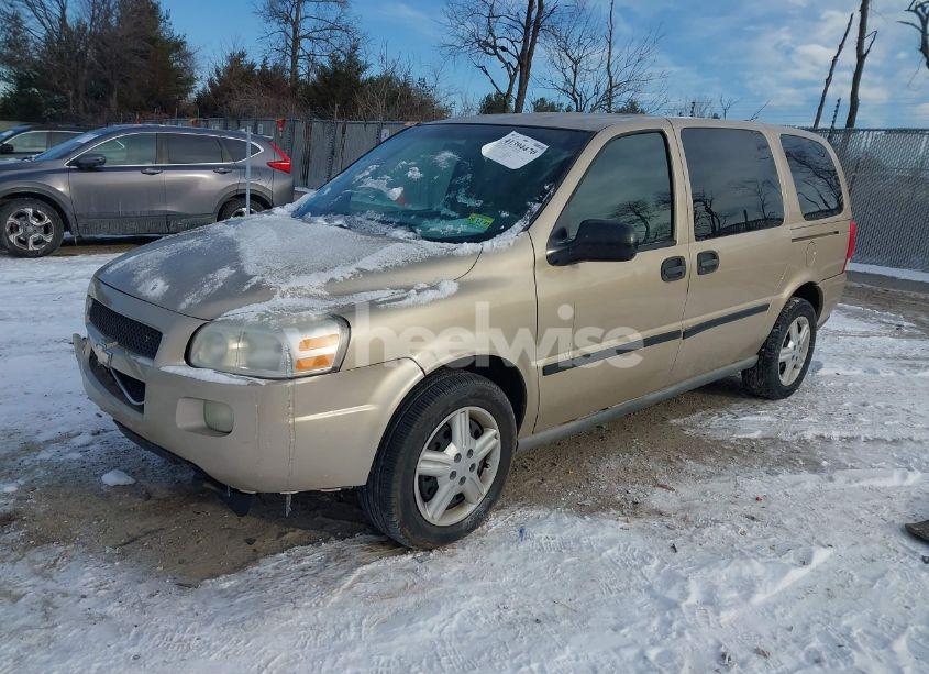 Photo 2 of 2005 Chevrolet Uplander (VIN 1GNDV03L65D206827)
