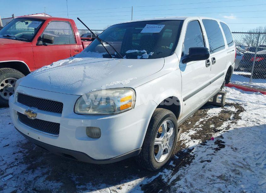 Photo 2 of 2007 Chevrolet Uplander LS (VIN 1GNDV23177D173432)