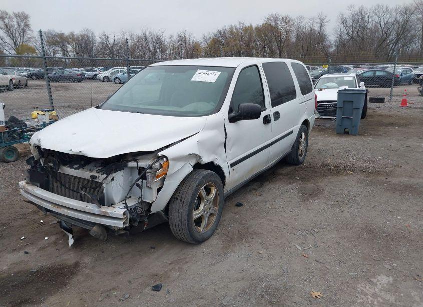 Photo 2 of 2008 Chevrolet Uplander LS (VIN 1GNDV23188D205452)