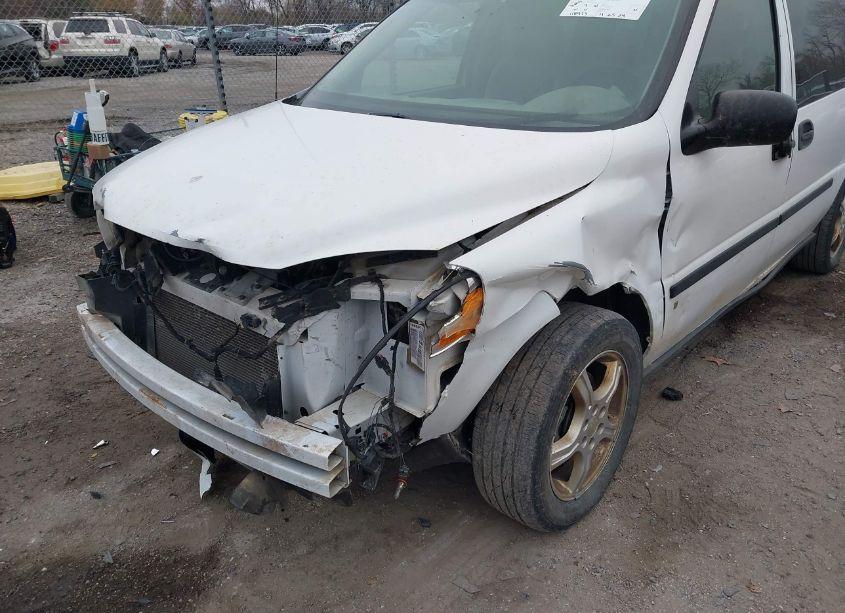 Photo 6 of 2008 Chevrolet Uplander LS (VIN 1GNDV23188D205452)