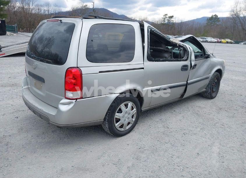 Photo 4 of 2007 Chevrolet Uplander LS (VIN 1GNDV231X7D154308)