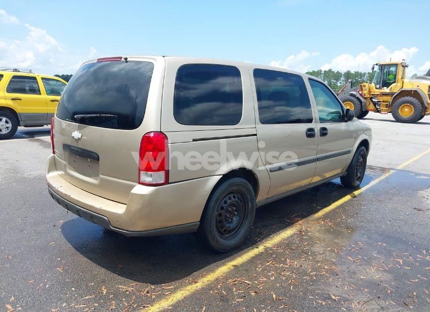 Photo 4 of 2006 Chevrolet Uplander LS (VIN 1GNDV23L46D206340)