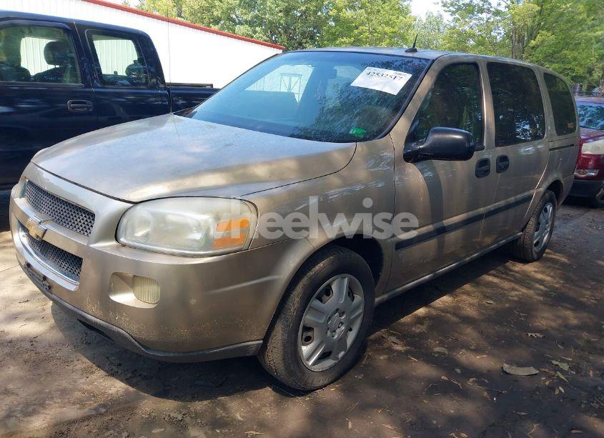 Photo 2 of 2006 Chevrolet Uplander LS (VIN 1GNDV23L56D190388)
