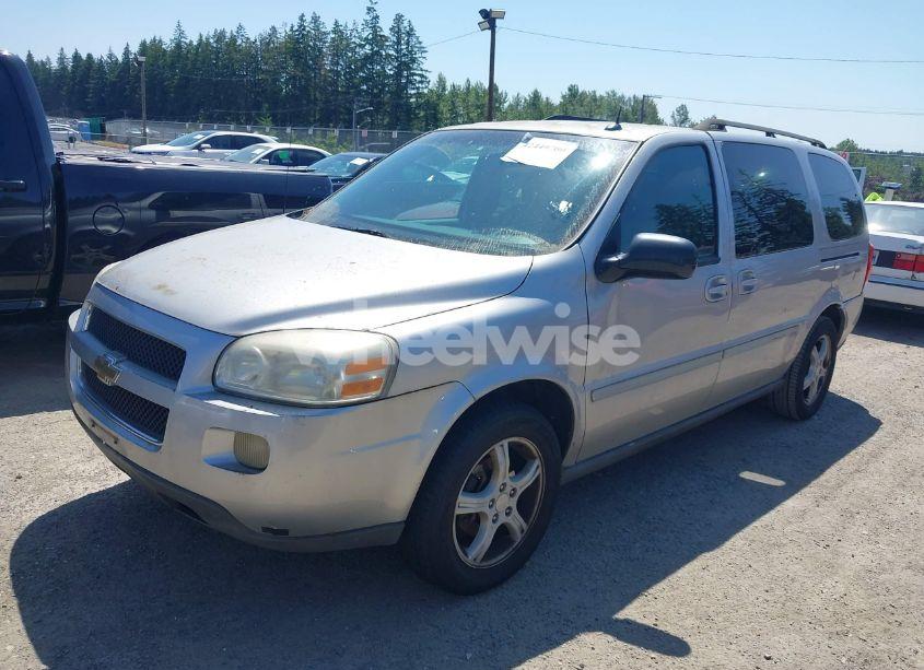 Photo 2 of 2005 Chevrolet Uplander LS (VIN 1GNDV23L65D307491)