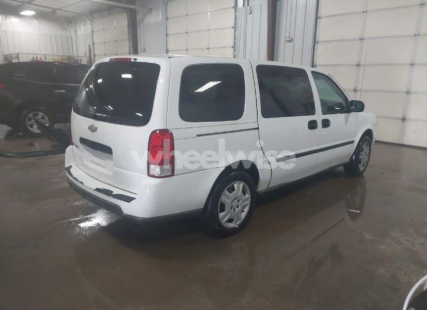 Photo 4 of 2008 Chevrolet Uplander LS (VIN 1GNDV23W58D104736)
