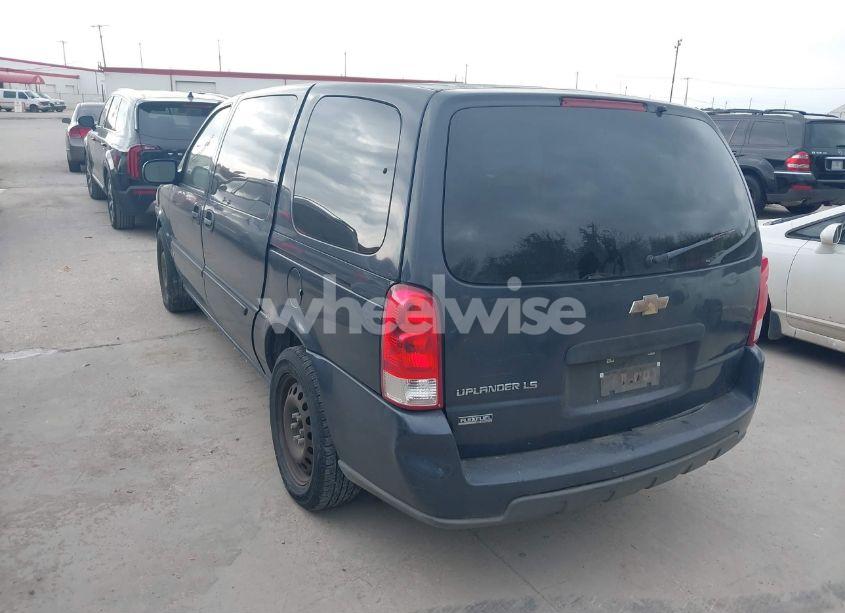 Photo 3 of 2008 Chevrolet Uplander LS (VIN 1GNDV23W78D124244)