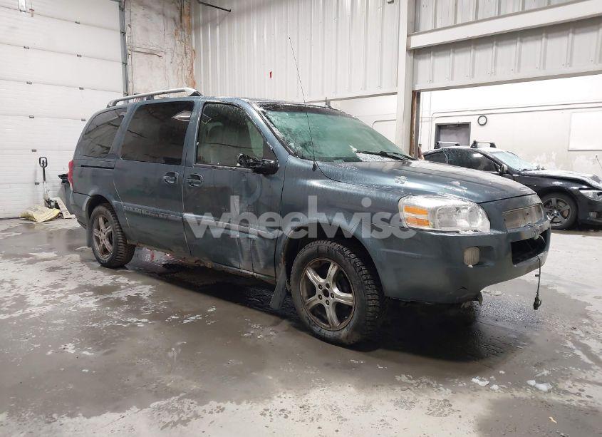 2005 Chevrolet Uplander LT (VIN 1GNDV33L85D223162) main photo