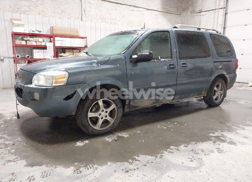 Photo 2 of 2005 Chevrolet Uplander LT (VIN 1GNDV33L85D223162)