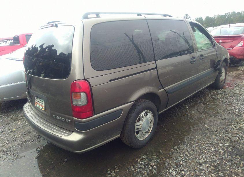 Photo 4 of 2004 Chevrolet Venture LS (VIN 1GNDX03E04D165301)