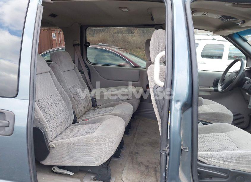 Photo 8 of 2004 Chevrolet Venture LS (VIN 1GNDX03E04D199500)