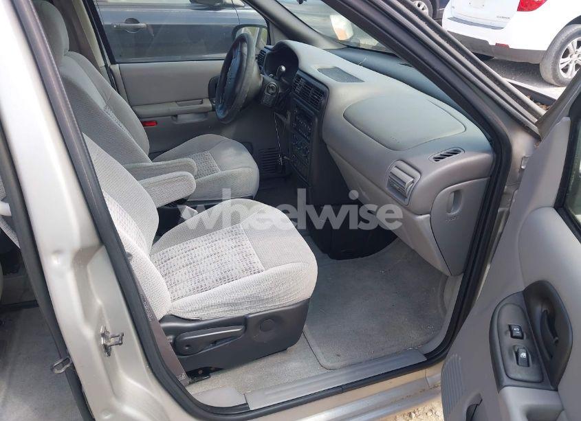 Photo 5 of 2004 Chevrolet Venture LS (VIN 1GNDX03E14D137362)