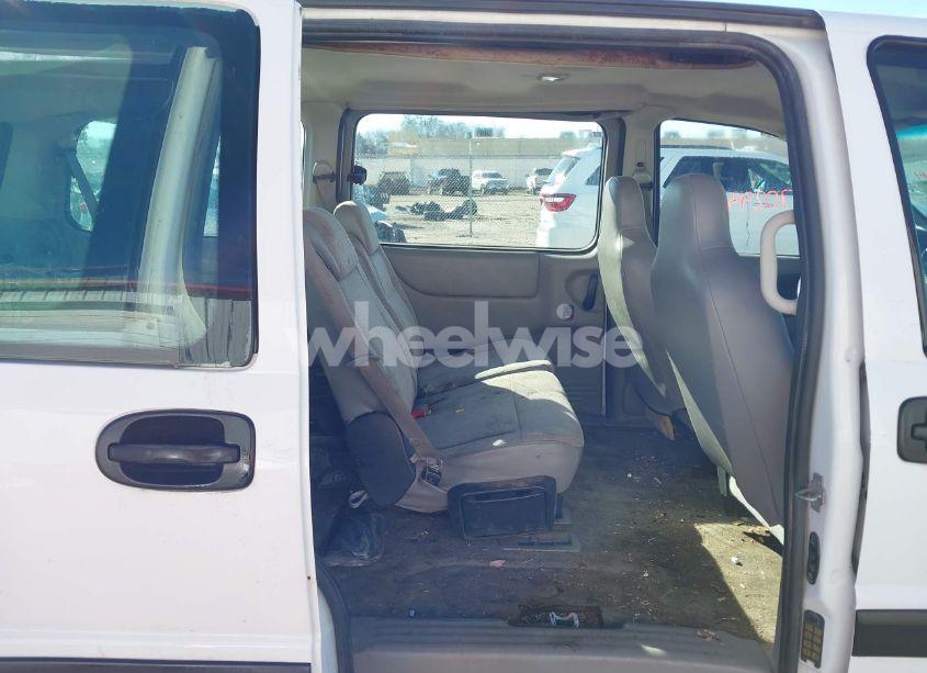 Photo 8 of 2004 Chevrolet Venture PLUS (VIN 1GNDX03E14D252589)