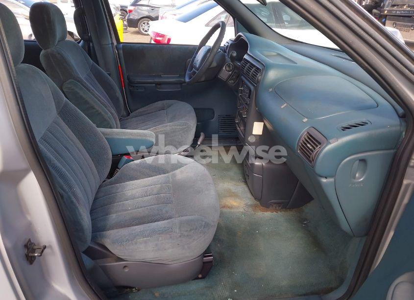 Photo 5 of 1999 Chevrolet Venture (VIN 1GNDX03E1XD260454)