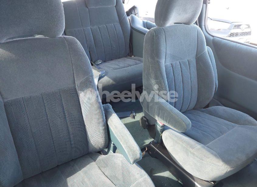 Photo 8 of 1999 Chevrolet Venture (VIN 1GNDX03E1XD260454)