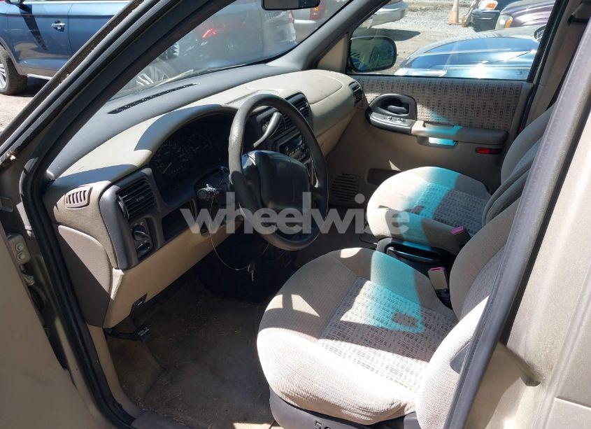 Photo 5 of 2000 Chevrolet Venture LS (VIN 1GNDX03E4YD226512)