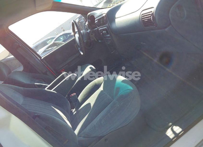 Photo 5 of 1997 Chevrolet Venture (VIN 1GNDX06E4VD245942)