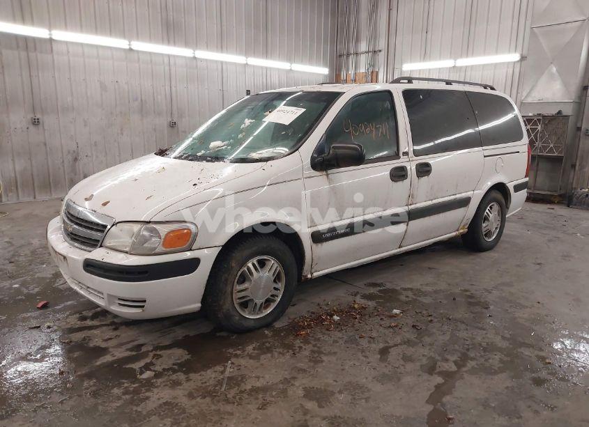 Photo 2 of 2004 Chevrolet Venture LT (VIN 1GNDX13E04D252704)