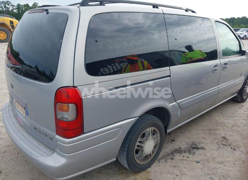 Photo 4 of 2001 Chevrolet Venture WARNER BROS. W/ABF SEATS (VIN 1GNDX13E31D318125)