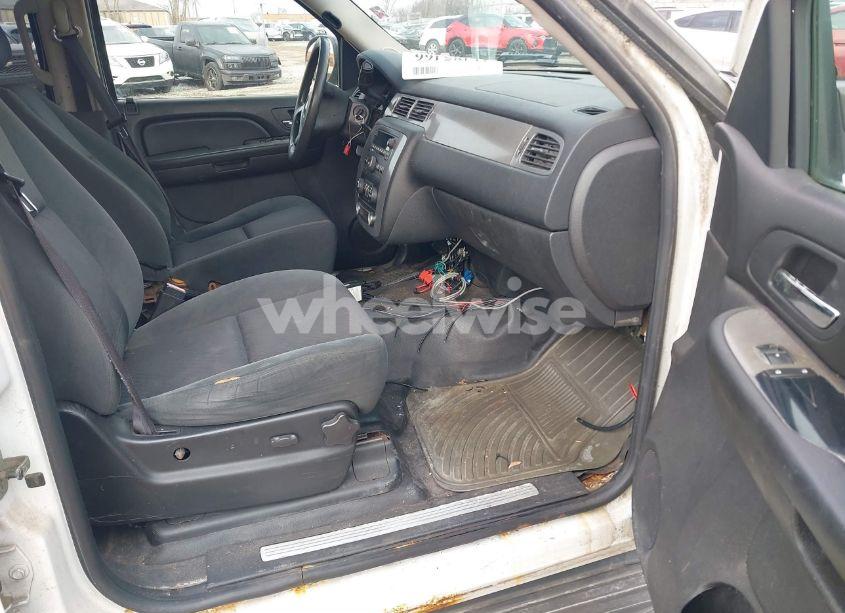 Photo 5 of 2009 Chevrolet Tahoe POLICE (VIN 1GNEC03029R194247)