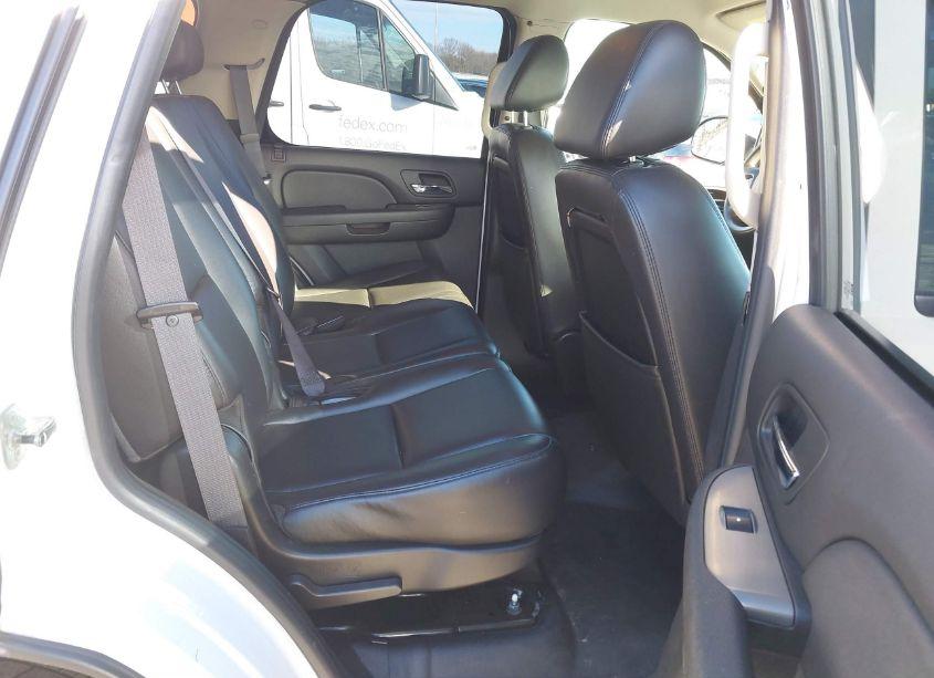 Photo 8 of 2009 Chevrolet Tahoe POLICE (VIN 1GNEC03049R241245)