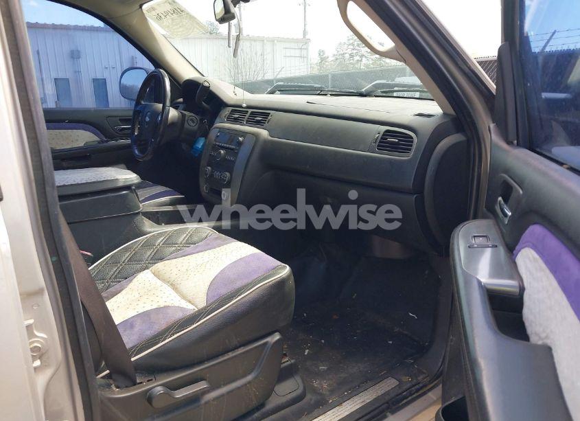 Photo 5 of 2007 Chevrolet Tahoe POLICE (VIN 1GNEC03097R367453)