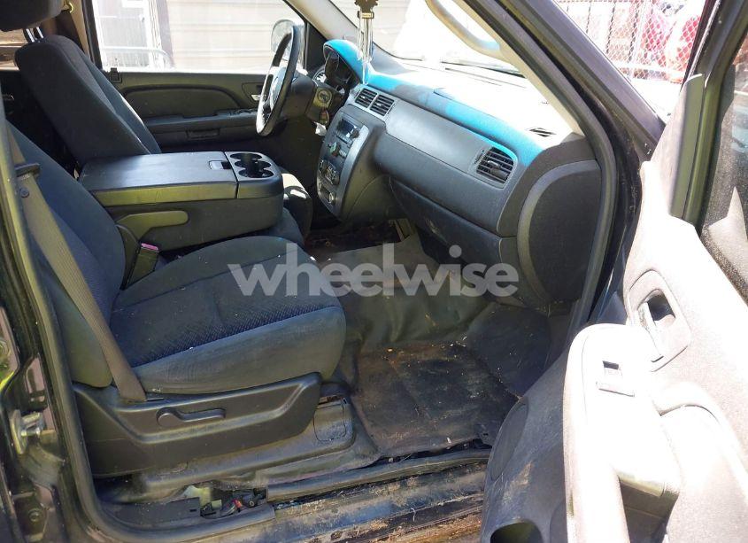 Photo 5 of 2007 Chevrolet Tahoe POLICE (VIN 1GNEC03097R417705)