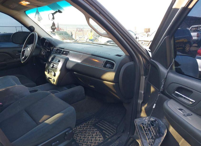 Photo 5 of 2009 Chevrolet Tahoe POLICE (VIN 1GNEC030X9R226930)