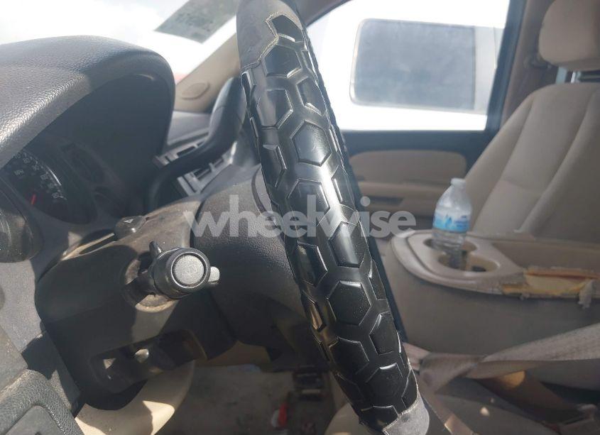 Photo 7 of 2007 Chevrolet Tahoe LS (VIN 1GNEC130X7R164139)