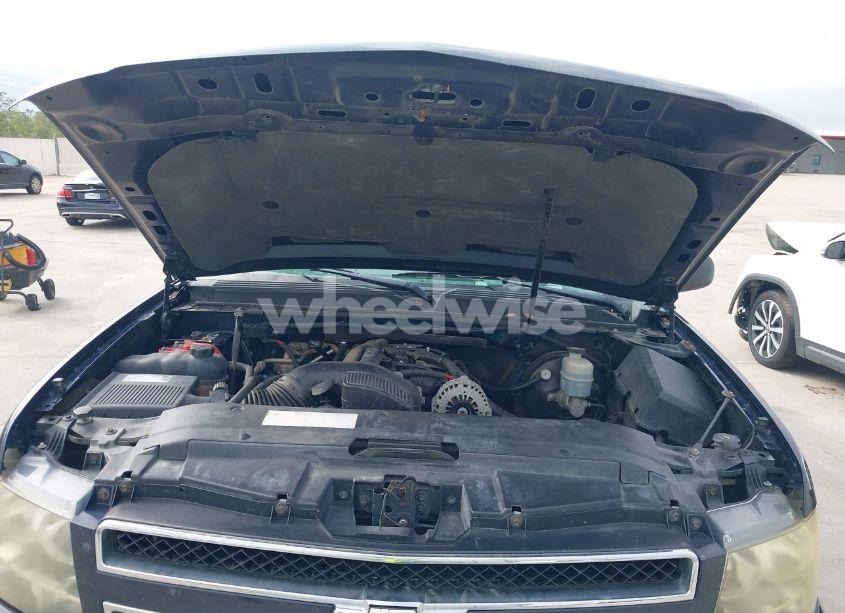 Photo 10 of 2009 Chevrolet Tahoe LS (VIN 1GNEC13359R213910)