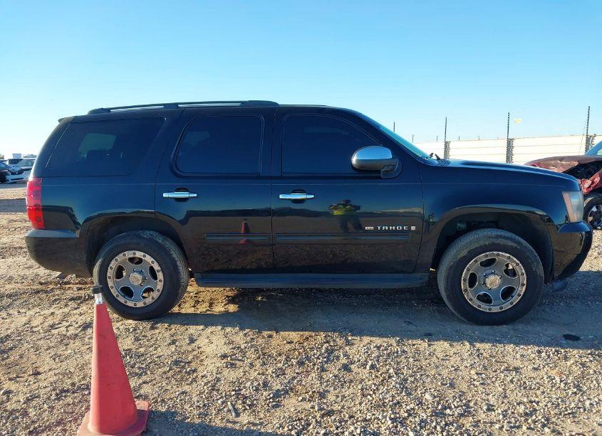 Photo 13 of 2009 Chevrolet Tahoe LS (VIN 1GNEC13359R259303)