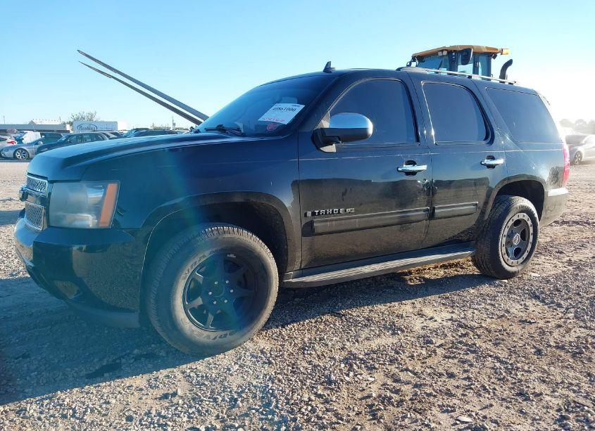 Photo 2 of 2009 Chevrolet Tahoe LS (VIN 1GNEC13359R259303)