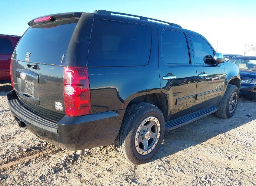 Photo 4 of 2009 Chevrolet Tahoe LS (VIN 1GNEC13359R259303)