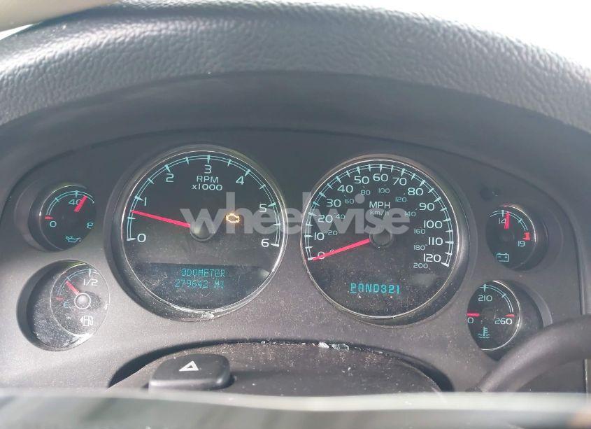 Photo 7 of 2007 Chevrolet Tahoe C1500 (VIN 1GNEC13J57J127202)