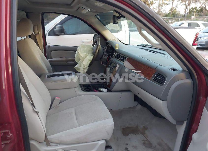 Photo 5 of 2007 Chevrolet Tahoe LT (VIN 1GNEC13J57R169273)