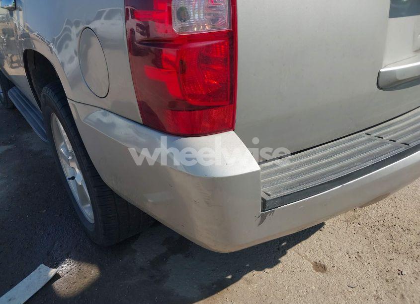 Photo 13 of 2007 Chevrolet Tahoe LS (VIN 1GNEC13JX7R169138)