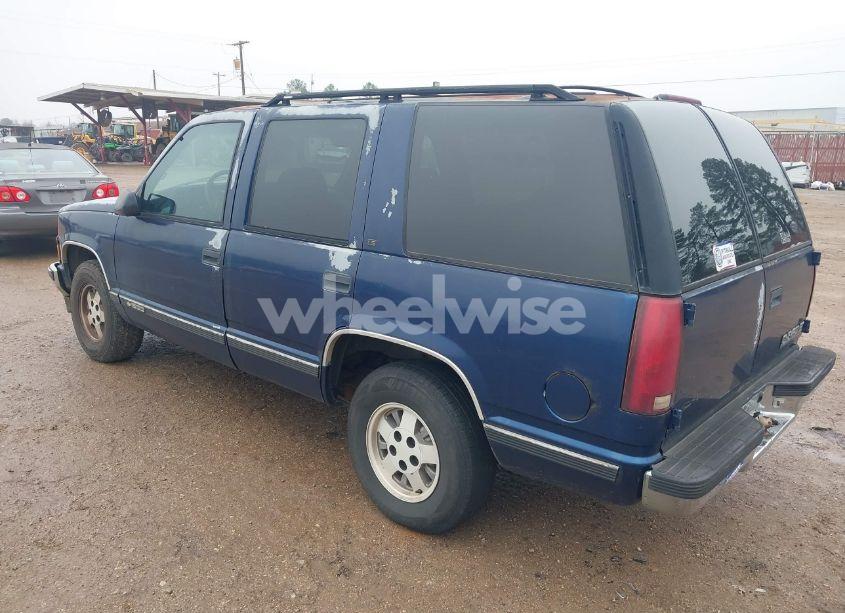Photo 3 of 1995 Chevrolet Tahoe C1500 (VIN 1GNEC13K3SJ439116)