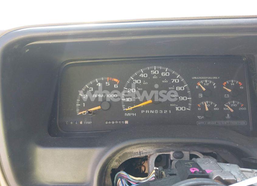 Photo 7 of 1996 Chevrolet Tahoe C1500 (VIN 1GNEC13R0TJ309292)