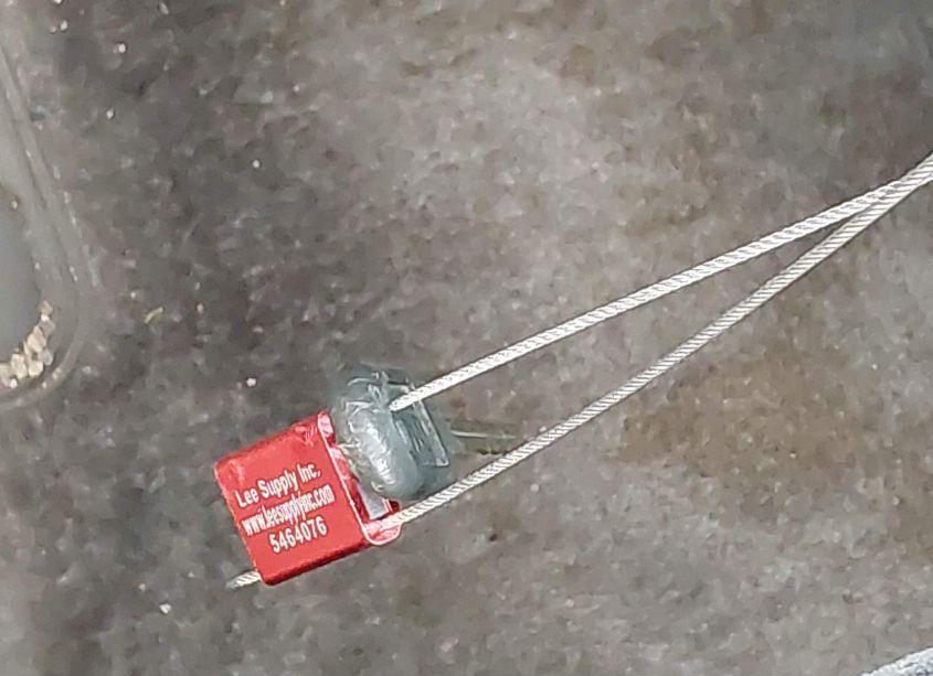 Photo 11 of 1999 Chevrolet Tahoe LS (VIN 1GNEC13R0XJ577457)