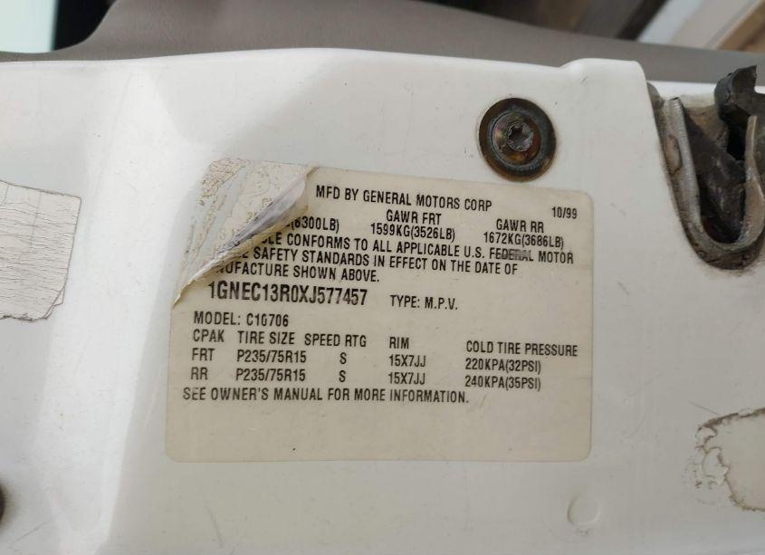 Photo 9 of 1999 Chevrolet Tahoe LS (VIN 1GNEC13R0XJ577457)