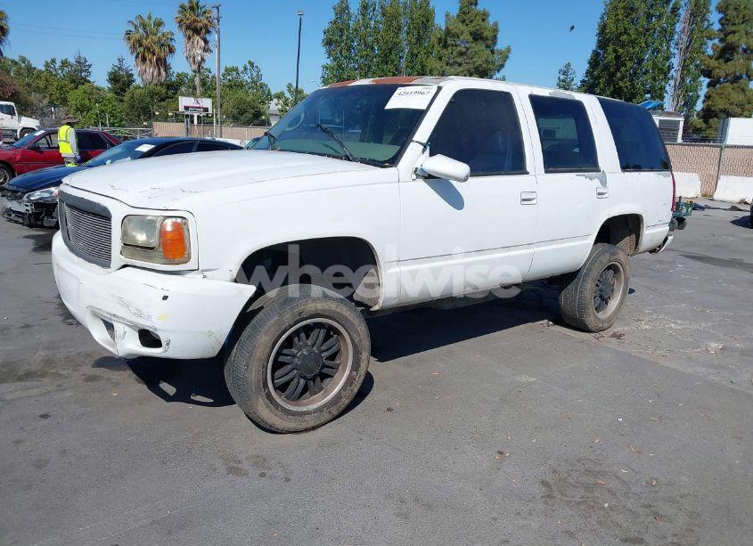 Photo 2 of 1997 Chevrolet Tahoe LS (VIN 1GNEC13R1VJ350145)
