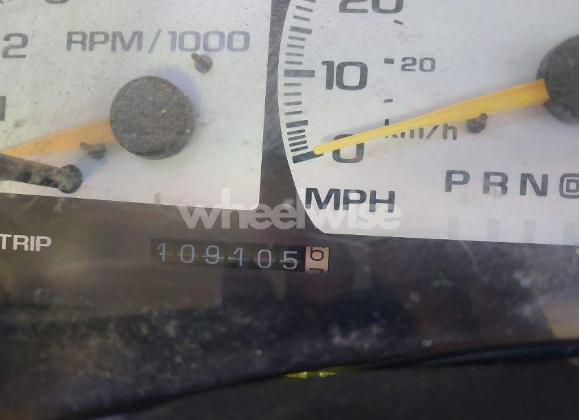 Photo 7 of 1997 Chevrolet Tahoe LS (VIN 1GNEC13R1VJ350145)