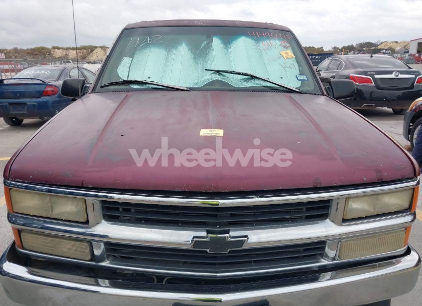 Photo 10 of 1997 Chevrolet Tahoe LS (VIN 1GNEC13R1VJ357712)