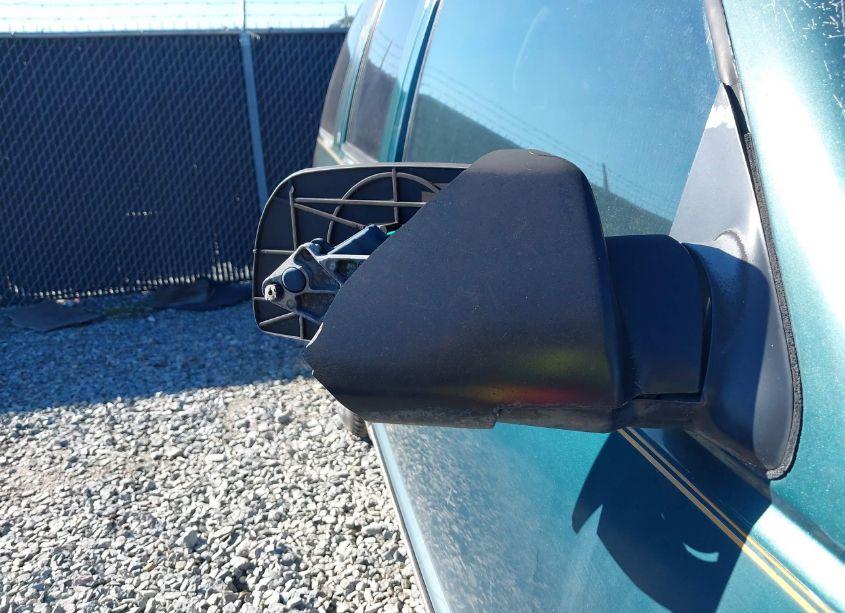 Photo 12 of 1996 Chevrolet Tahoe C1500 (VIN 1GNEC13R2TJ310590)