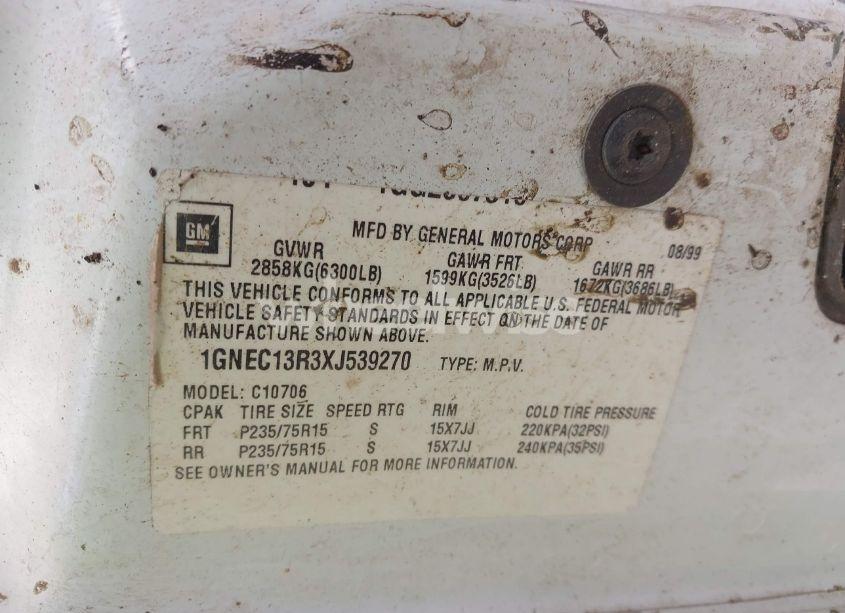 Photo 9 of 1999 Chevrolet Tahoe LT (VIN 1GNEC13R3XJ539270)